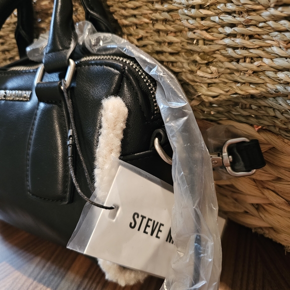 Steve Madden Mini Sherpa & Leather Satchel Crossbody - Picture 4 of 6